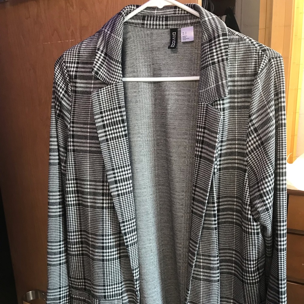 Black and white plaid blazer